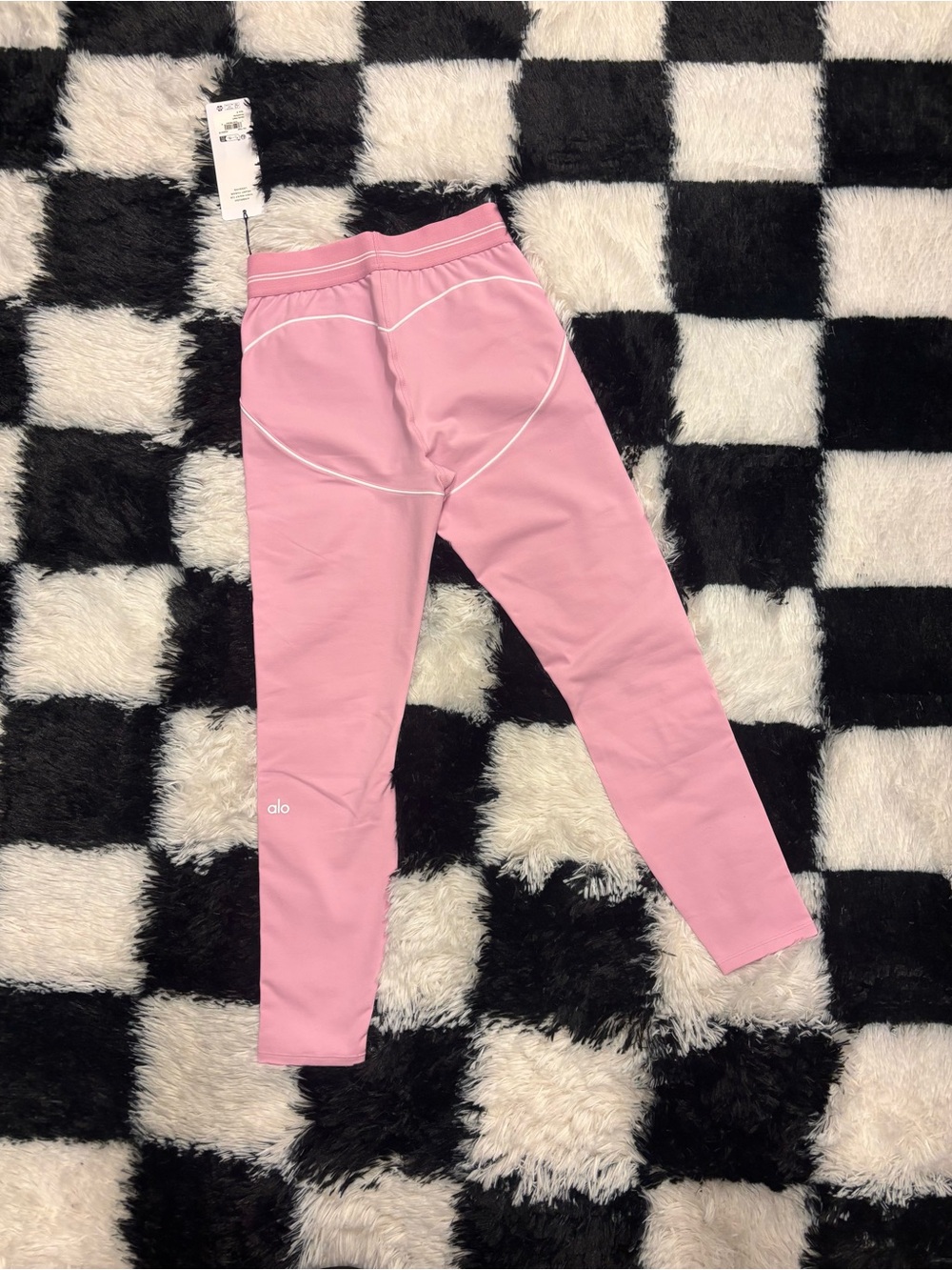 ALO Yoga Women's Candy Heart Pink Leggings with White Trim Size Small - Picture 2 of 3